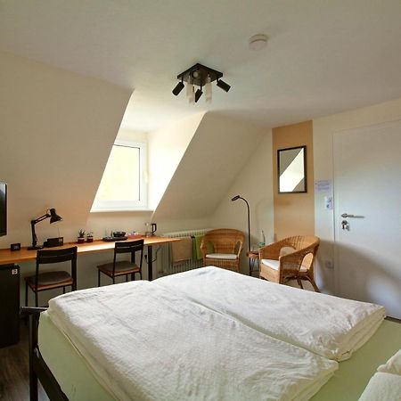 Toms Gaestehaus ชไลเดิน ภายนอก รูปภาพ