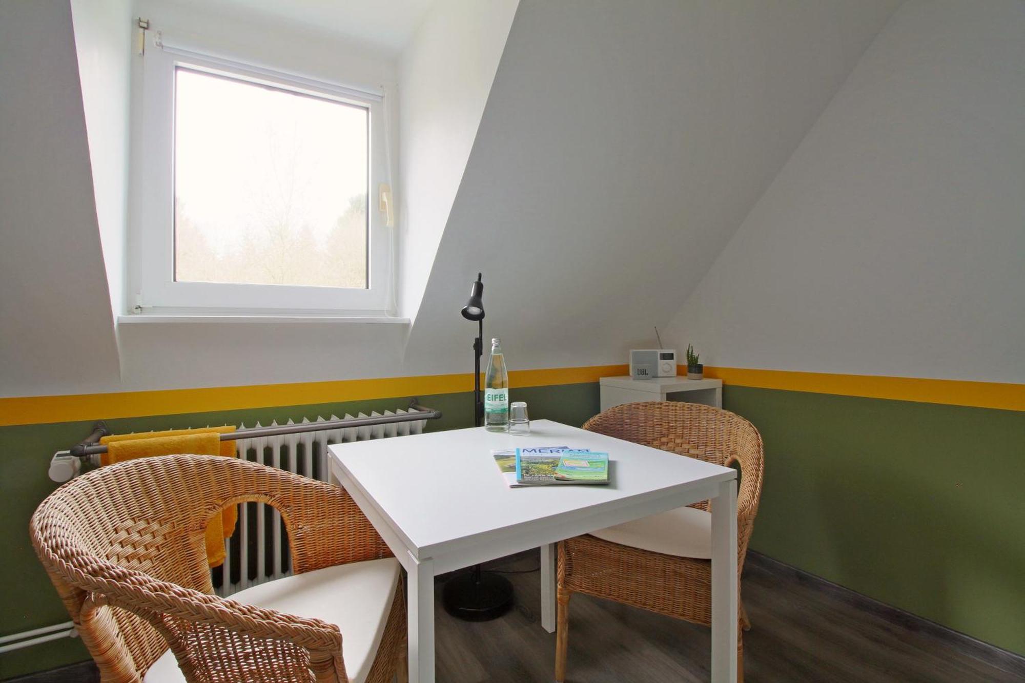 Toms Gaestehaus ชไลเดิน ภายนอก รูปภาพ